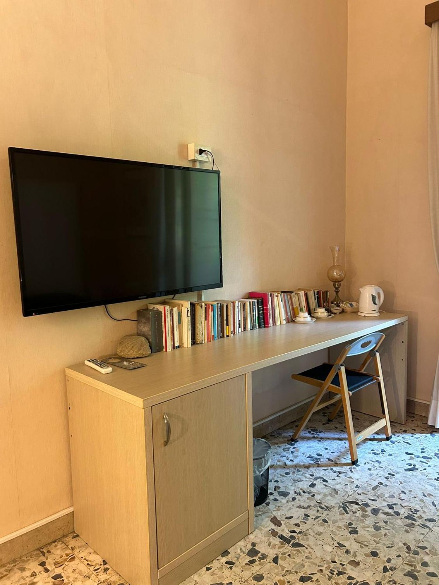 Bed And Books Bed & Breakfast Catania Exterior photo
