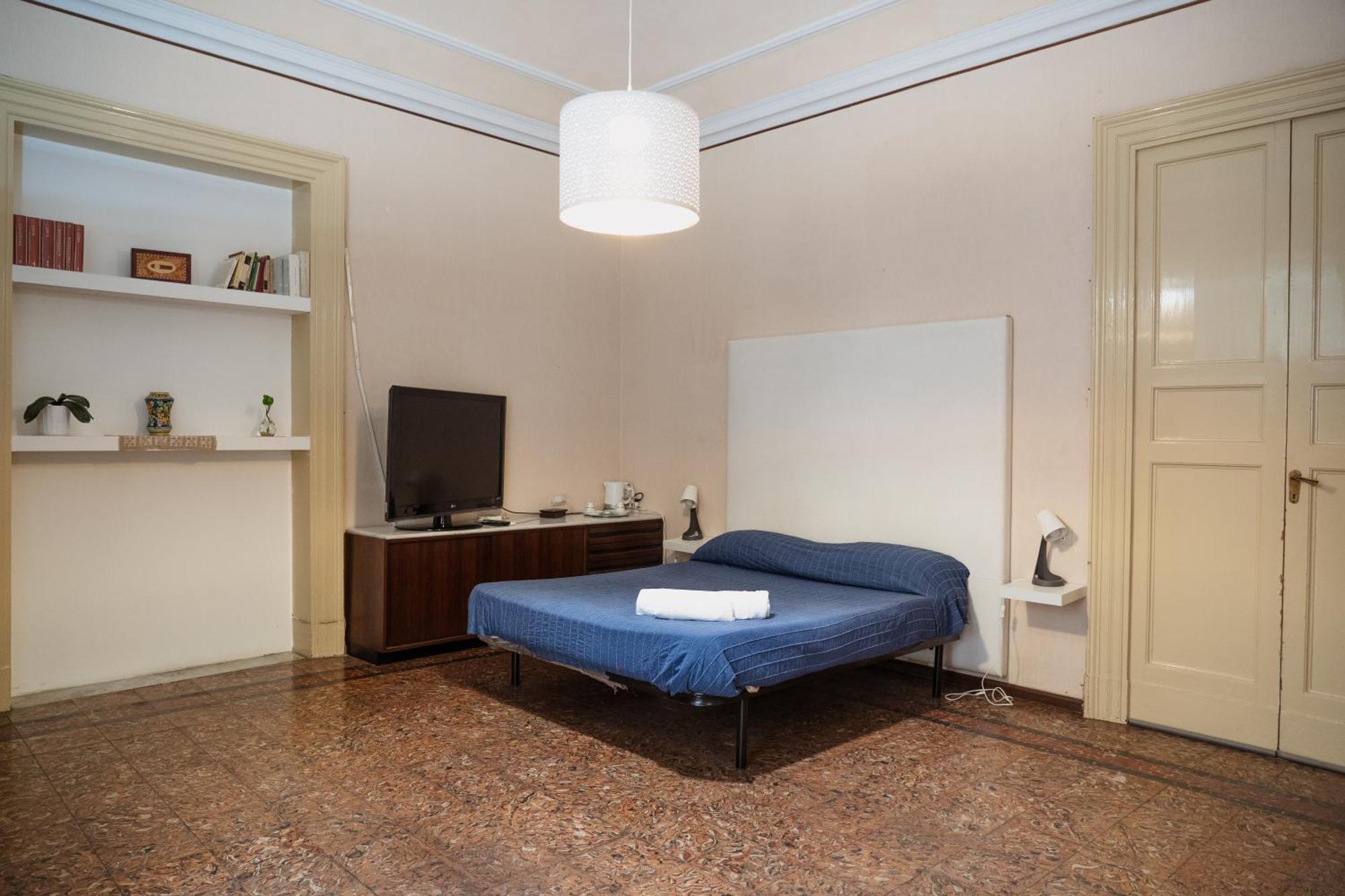 Bed And Books Bed & Breakfast Catania Exterior photo