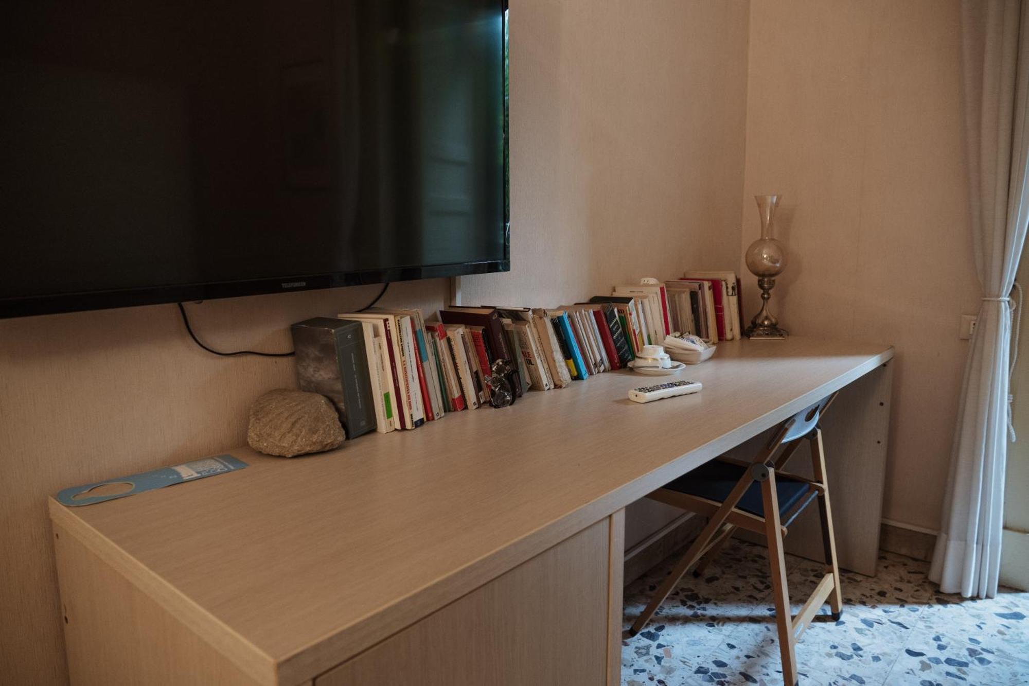 Bed And Books Bed & Breakfast Catania Exterior photo